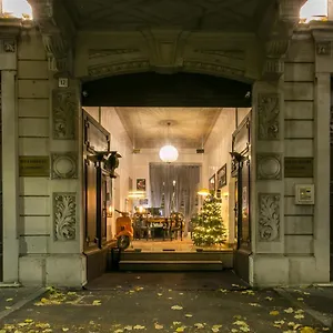 https://the-leoncino-hotel.it-lombardy.com